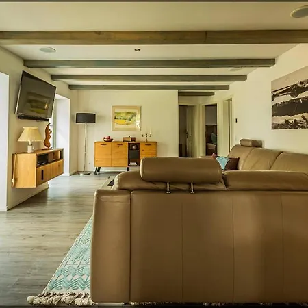 Muellershaus Glueck Zu Tetenbull