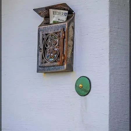 Muellershaus Glueck Zu * Tetenbull