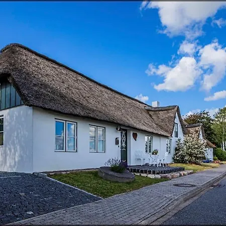 Muellershaus Glueck Zu Tetenbull
